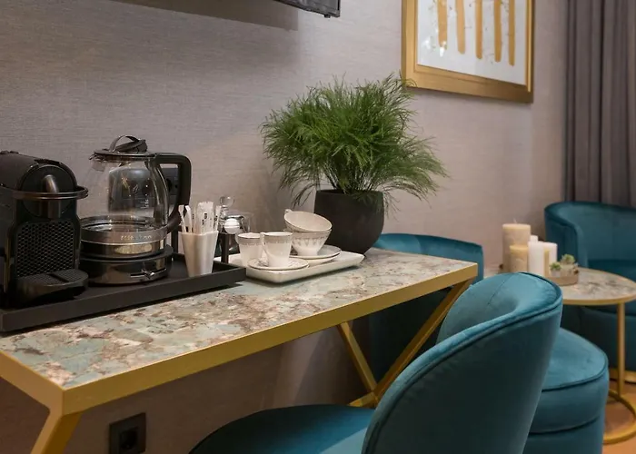 Five Elements Luxury Nocleg ze śniadaniem 4*