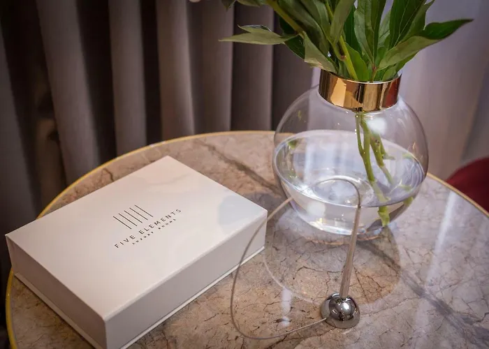 Nocleg ze śniadaniem Five Elements Luxury 4*