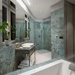 לינה וארוחת בוקר Five Elements Luxury