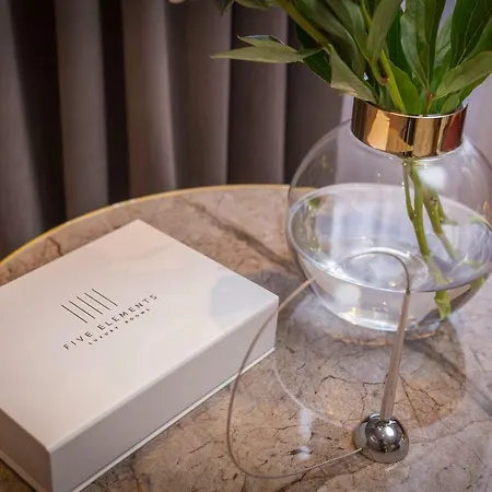 住宿加早餐酒店 Five Elements Luxury 4*