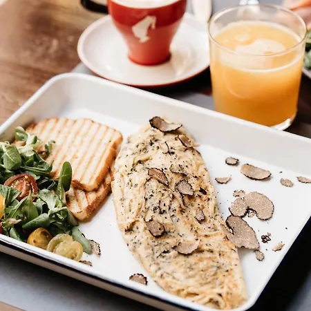 Five Elements Luxury Отель типа 