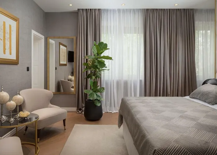 Bed and Breakfast Five Elements Luxury Σπλιτ